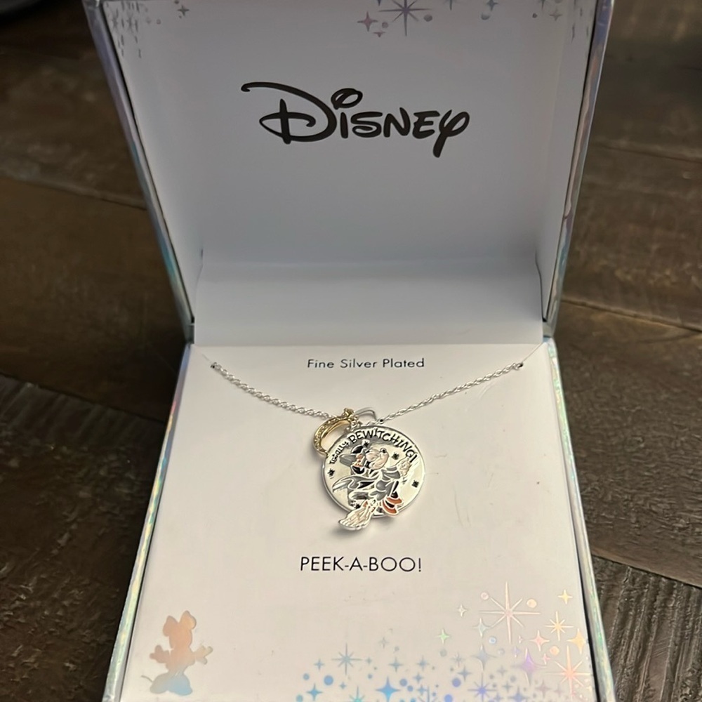 Disney Minnie Totally Bewitching Necklace New